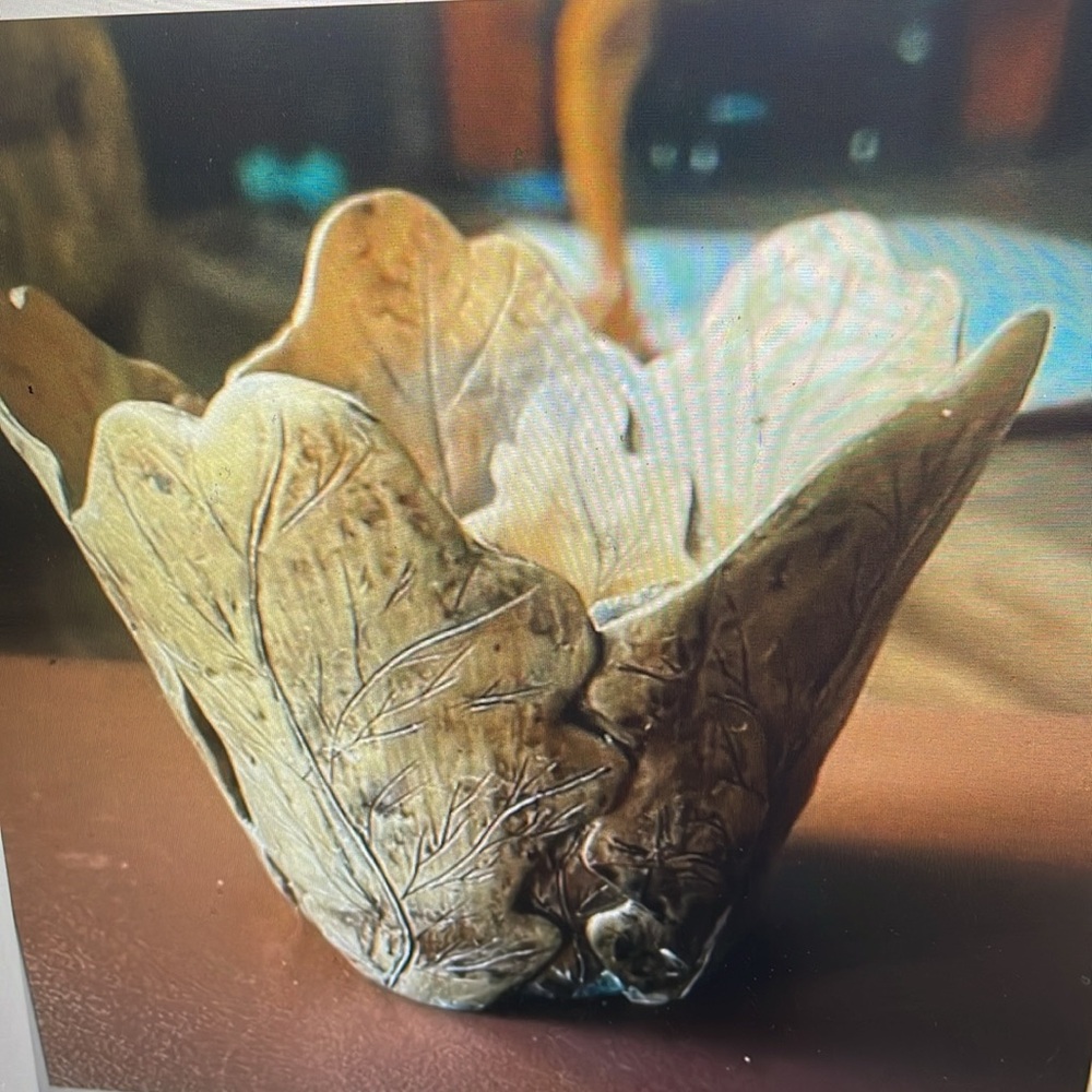 Goldtone Leaf Design Decorative Flowerpot